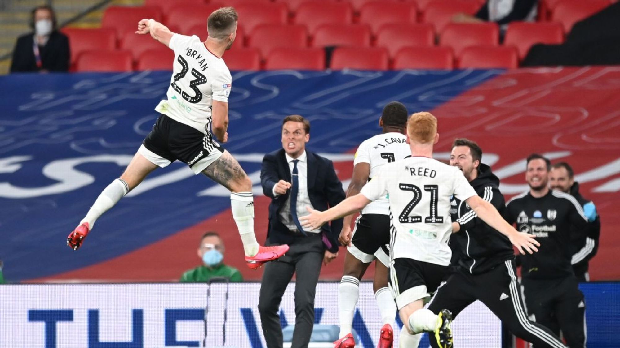 年短暂离开 年短暂离开