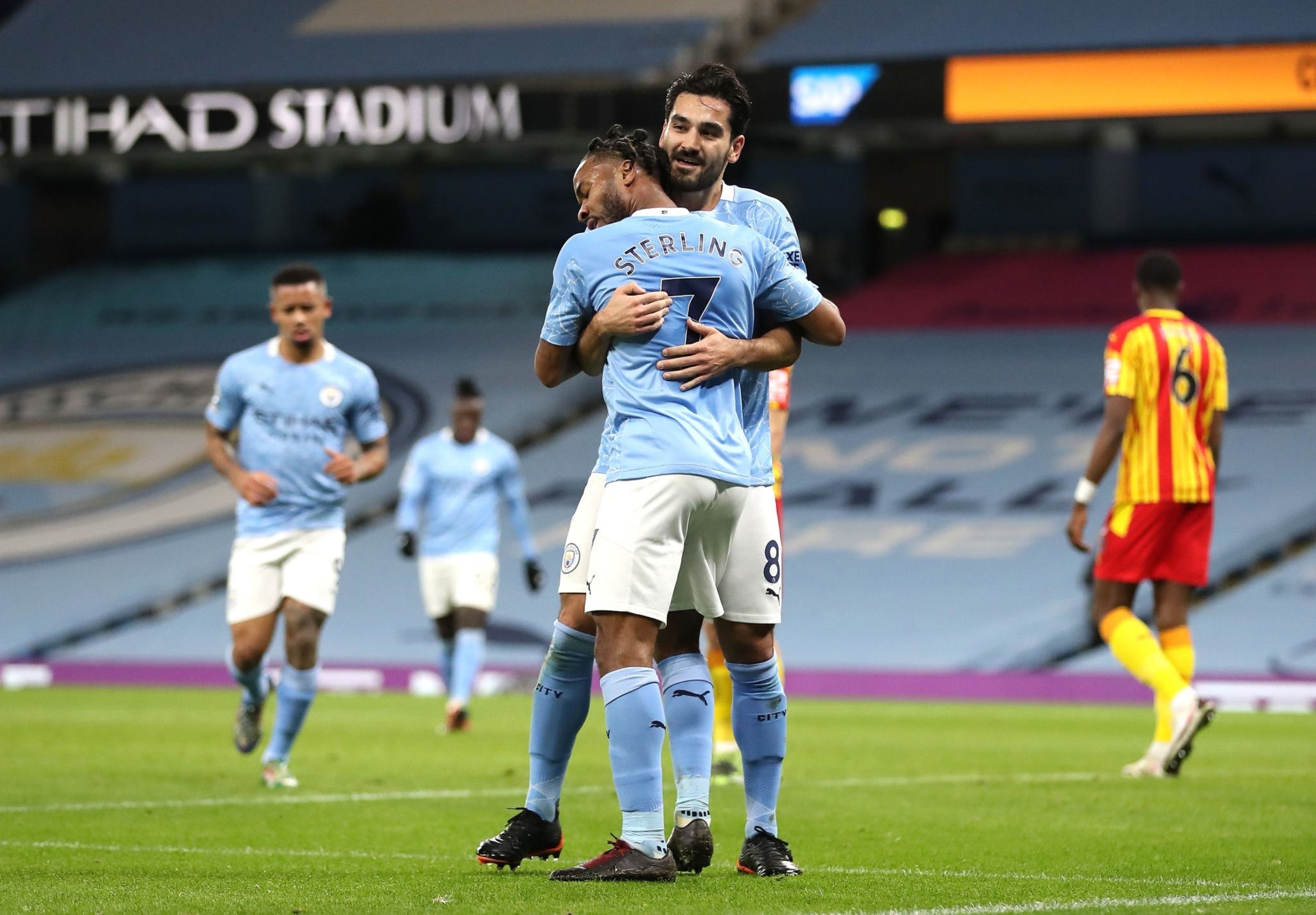 年龄因素影 年龄因素影